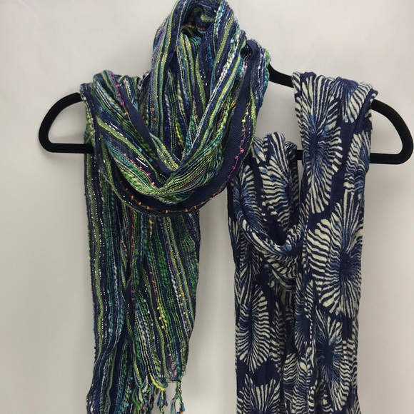 Scarfs ! ☃️☔️❄️✨ - Picture 2 of 4